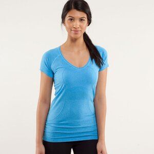 Lululemon Women's Run: Swiftly Tech V Neck - Blue